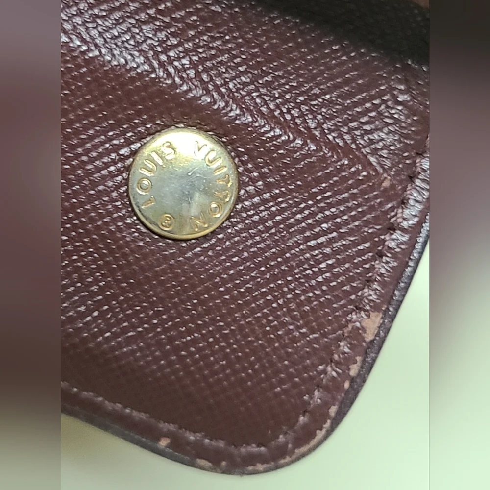 Louis Vuitton Monogram Canvas Key Case - Picture 4 of 13